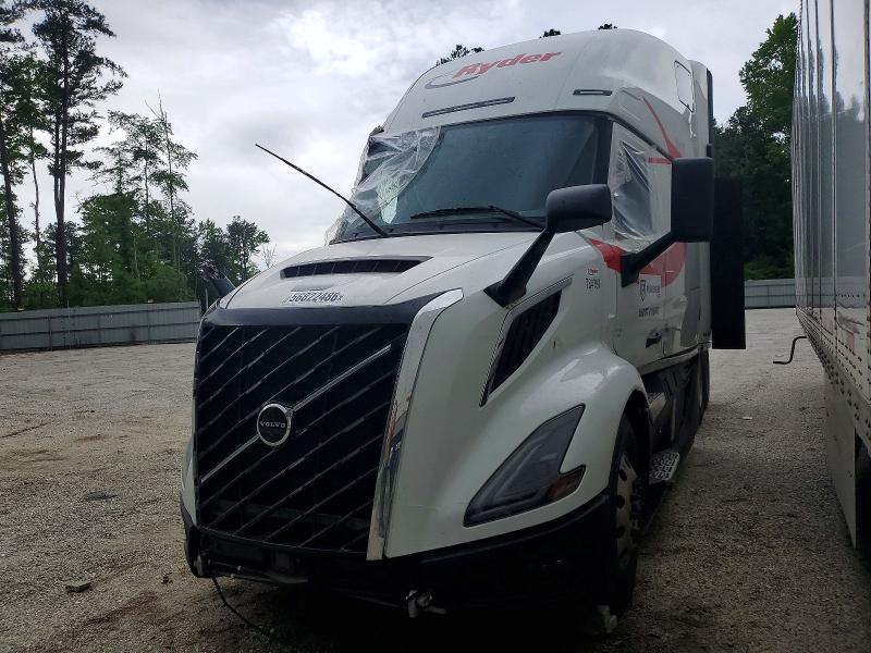 2025 Volvo VIN 4V4BC9EHXSN691504 COPART salvage auction — ROLLOVER, Fl - Certificate Of Title (P), sold $15,700 on 2026-07-21 (photo 2)
