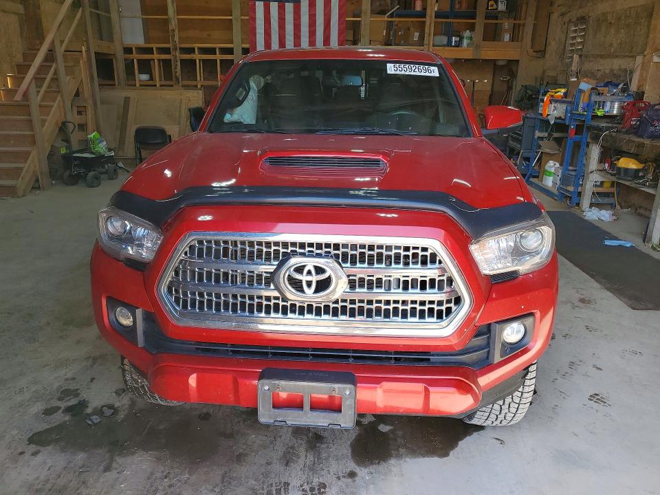 2017 Toyota Tacoma VIN 5TFCZ5AN2HX068670 COPART salvage auction — SIDE, Mn - Cert Of Title-Salvage, sold $10,000 on 2026-07-14 (photo 5)