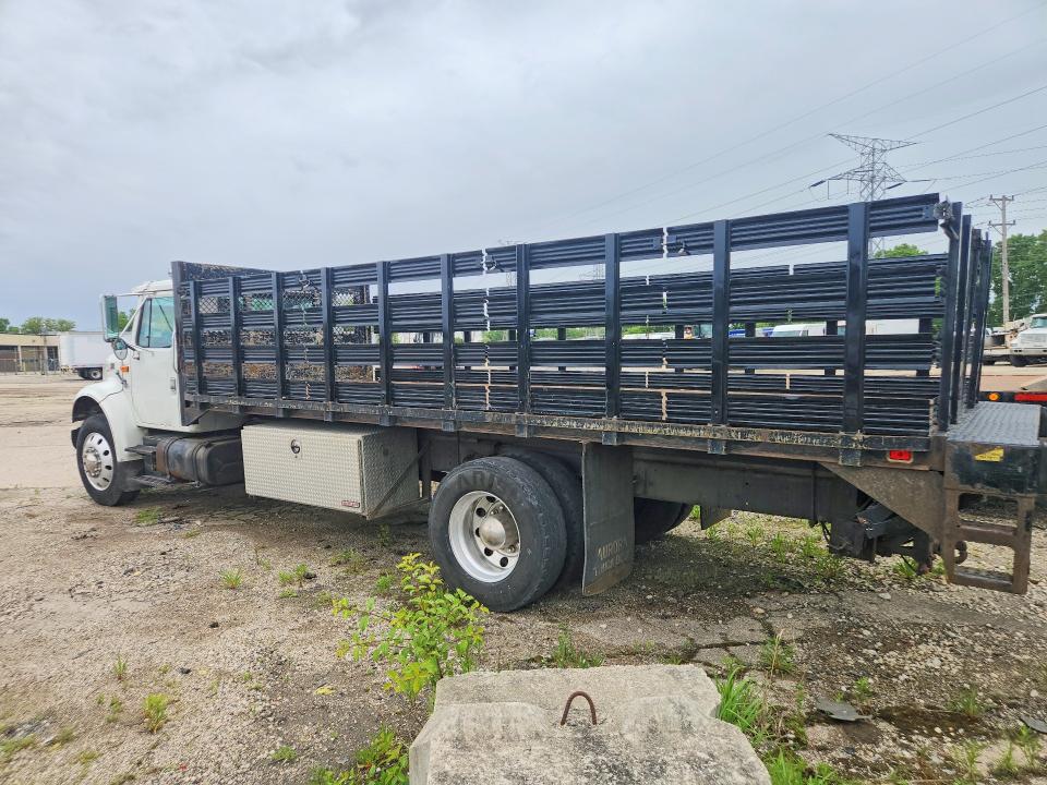 2000 International VIN 1HTSCAAN8YH242003 COPART salvage auction — MINOR DENT/SCRATCHES, Va - Cert Of Title - Salvage, sold $2,750 on 2026-07-08 (photo 2)