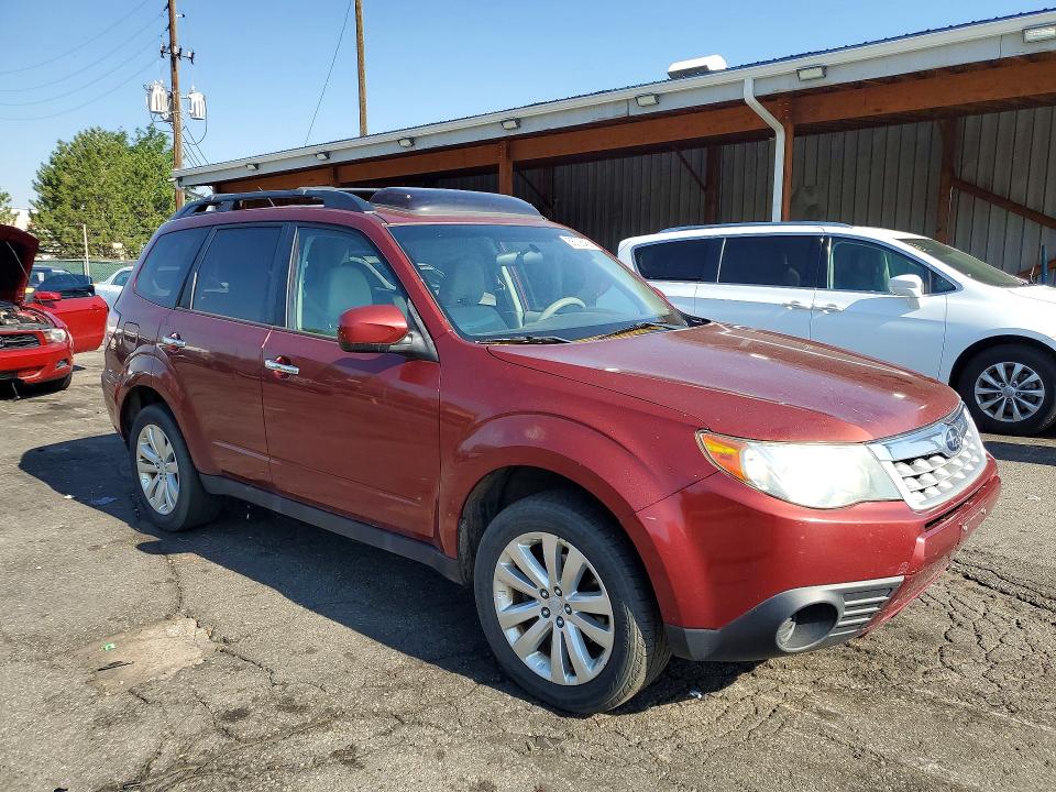 2011 Subaru Forester VIN JF2SHADC4BH706731 COPART salvage auction — MINOR DENT/SCRATCHES, Co - Dis/Dlr/Exp Only Clean Title, sold $450 on 2026-07-21 (photo 4)