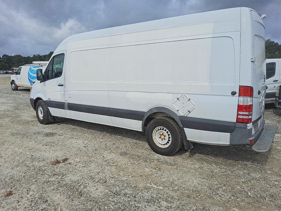 2012 Mercedes-benz Sprinter 2500 VIN WD3PE8CB0C5674629 COPART salvage auction — MINOR DENT/SCRATCHES, Ga - Certificate Of Title, sold $775 on 2026-07-07 (photo 2)