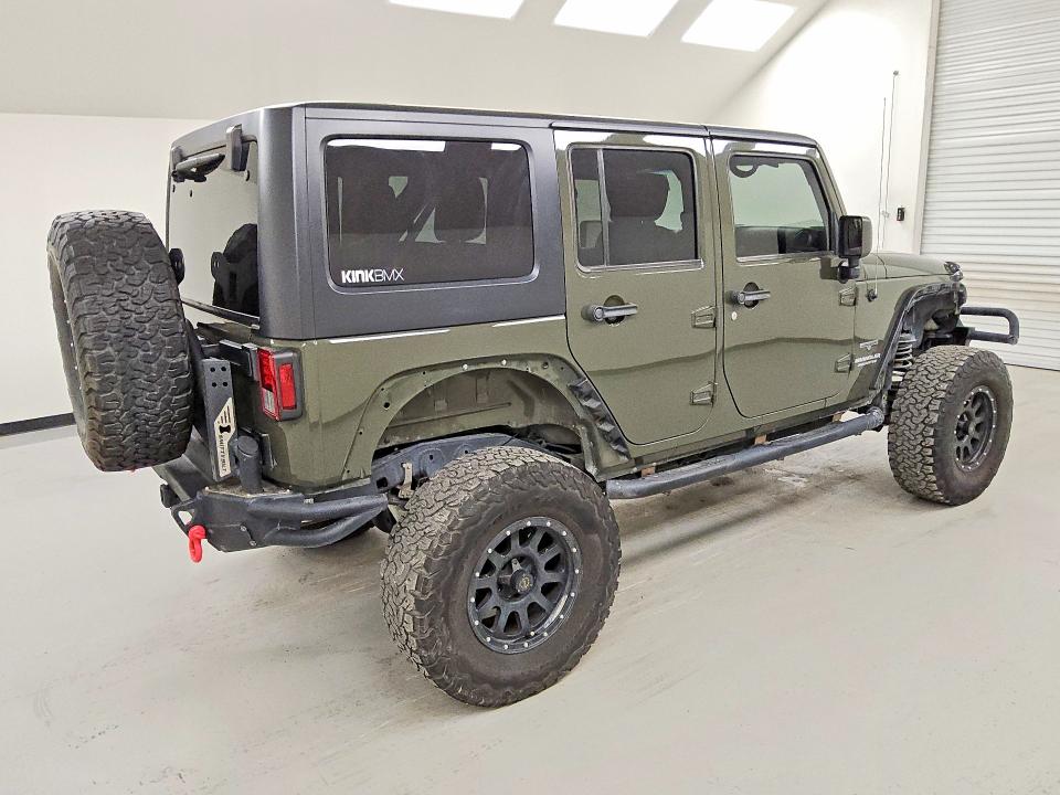 2015 Jeep Wrangler unlimited VIN 1C4BJWDG1FL760932 COPART salvage auction — MINOR DENT/SCRATCHES, Tx - Certificate Of Title, sold $3,750 on 2026-07-09 (photo 3)