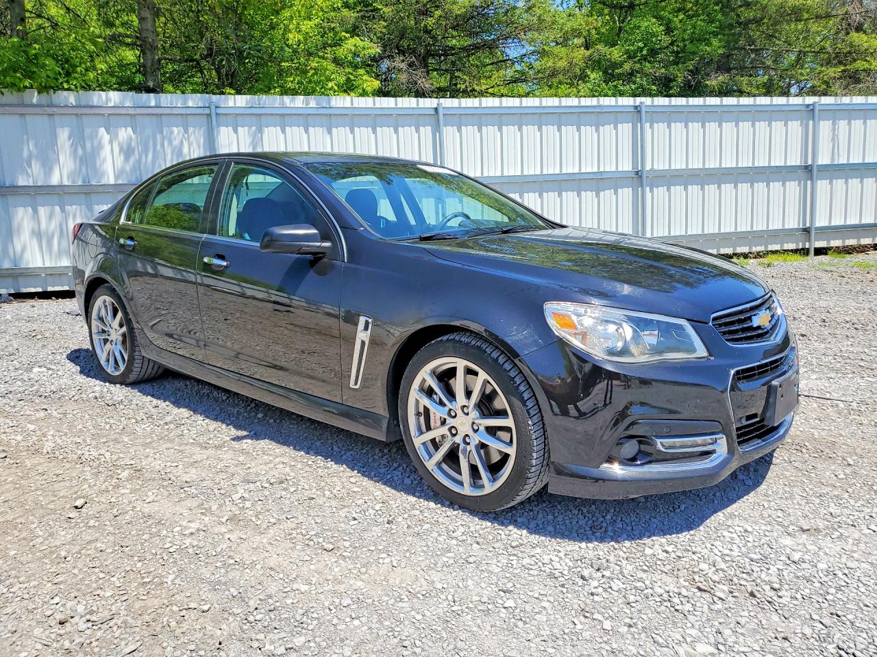 2014 Chevrolet SS VIN 6G3F15RWXEL929861 COPART salvage auction — Front End, VA - CERT OF TITLE - SALVAGE (P), sold $22,300 on 2026-06-26 (photo 4)