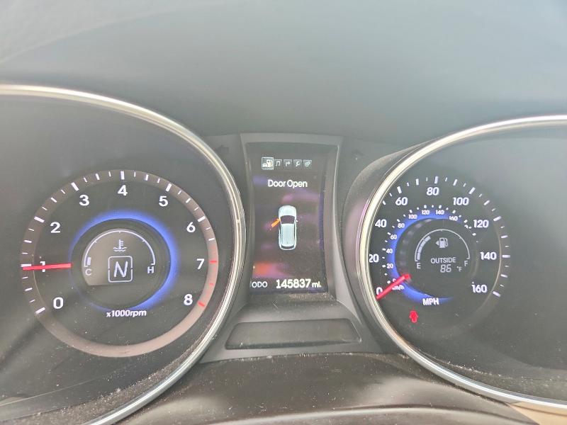 2015 Hyundai Santa fe VIN 5XYZU3LB6FG247469 COPART salvage auction — MINOR DENT/SCRATCHES, Fl - Certificate Of Title, sold $2,550 on 2026-07-10 (photo 9)