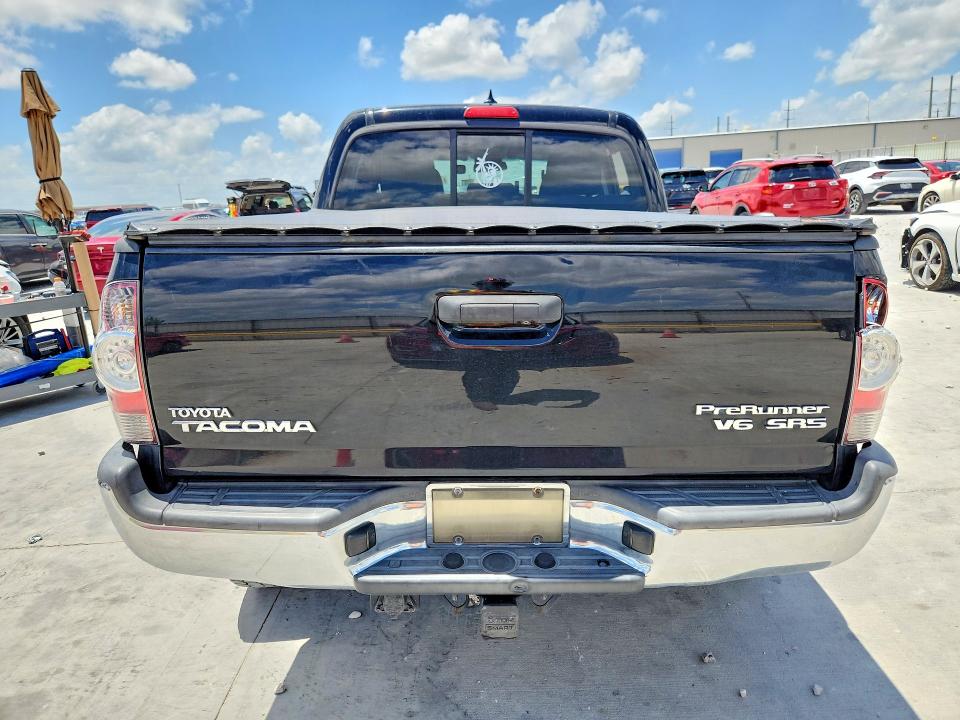 2015 Toyota Tacoma VIN 5TFJU4GN5FX081949 COPART salvage auction — SIDE, Tx - Salvage Vehicle Title, sold $2,550 on 2026-07-21 (photo 6)