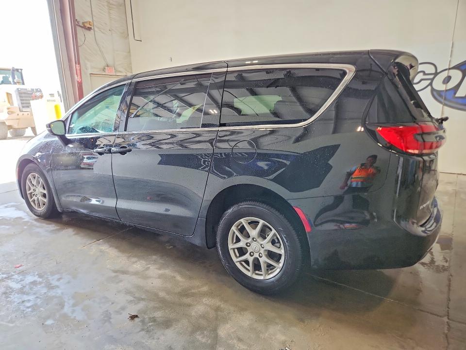 2026 Chrysler Pacifica VIN 2C4RC1BG5TR216936 COPART salvage auction — FRONT END, VA - CERTIFICATE OF TITLE, sold $9,600 on 2026-07-27 (photo 2)