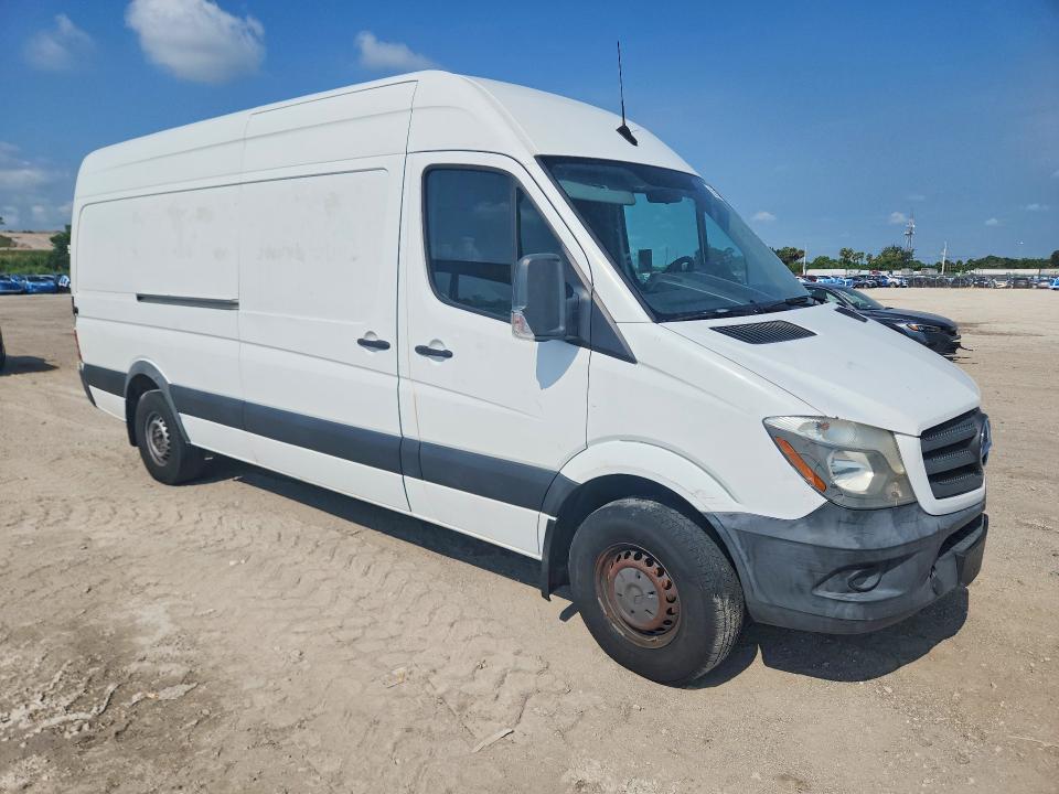2018 Mercedes-benz Sprinter VIN WD3PE8CD2JP588399 COPART salvage auction — FRONT END, Fl - Certificate Of Title (P), sold $8,300 on 2026-07-28 (photo 4)