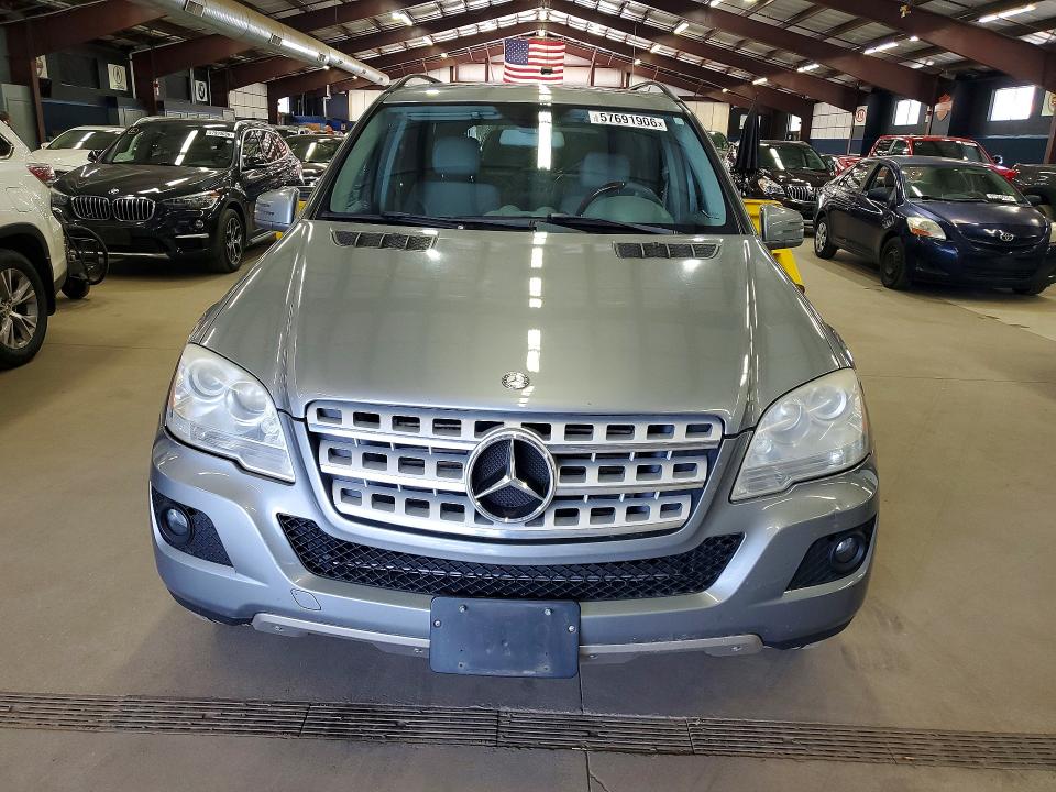 2011 Mercedes-benz Ml-class VIN 4JGBB2FB9BA677838 COPART salvage auction — MINOR DENT/SCRATCHES, Ct - Cert Of Title-Salvage, sold $825 on 2026-07-09 (photo 5)