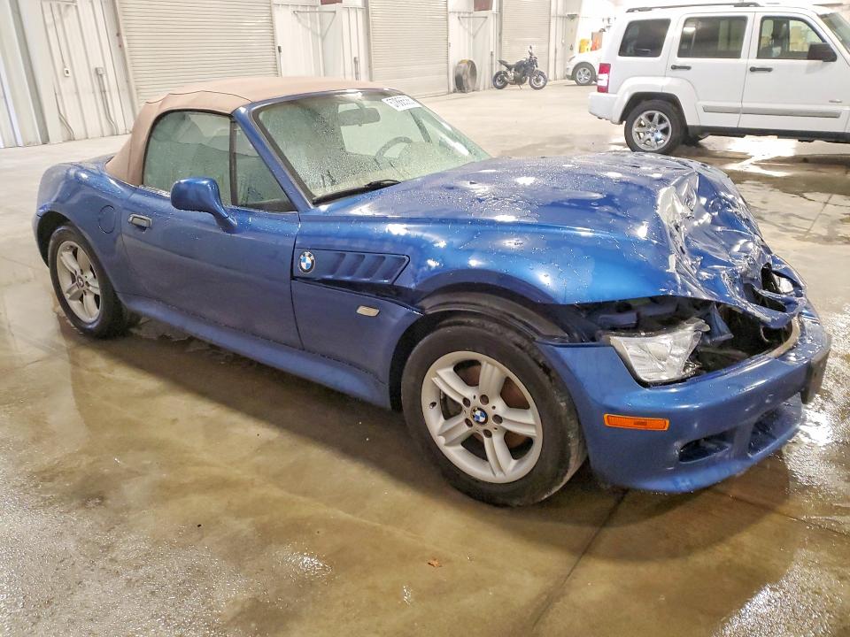 2000 BMW Z3 VIN WBACH934XYLF89979 COPART salvage auction — FRONT END, MN - CERT OF TITLE-SALVAGE, sold $1,500 on 2026-08-10 (photo 4)