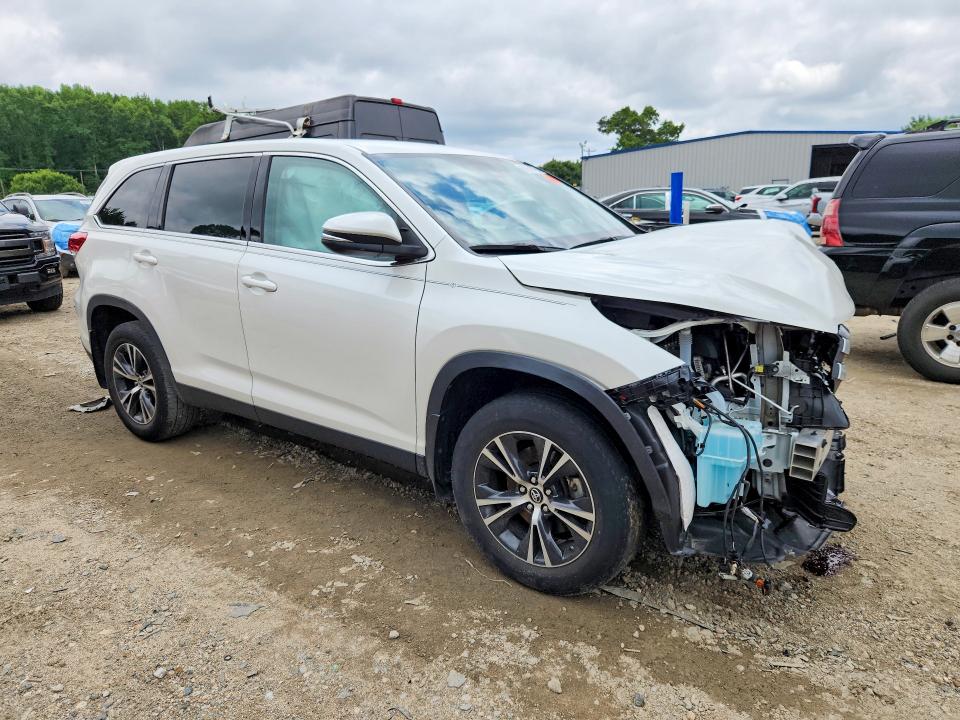 2019 Toyota Highlander VIN 5TDBZRFH3KS729898 COPART salvage auction — FRONT END, Va - Cert Of Title - Salvage, sold $3,100 on 2026-07-28 (photo 4)