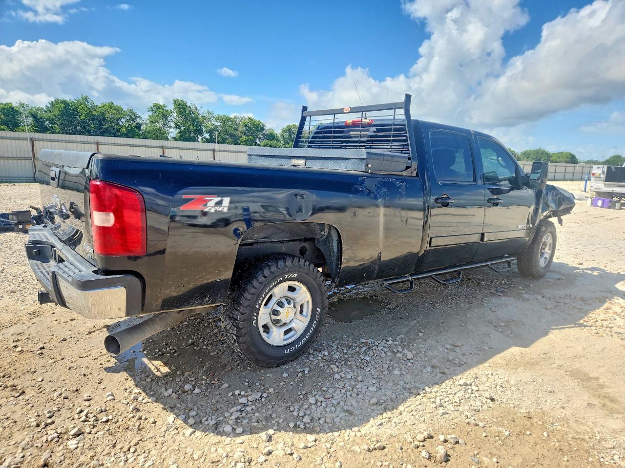 2008 Chevrolet Silverado 2500 VIN 1GCHK23618F101906 COPART salvage auction — Front End, TX - CERTIFICATE OF TITLE, sold $90 on 2026-07-07 (photo 3)