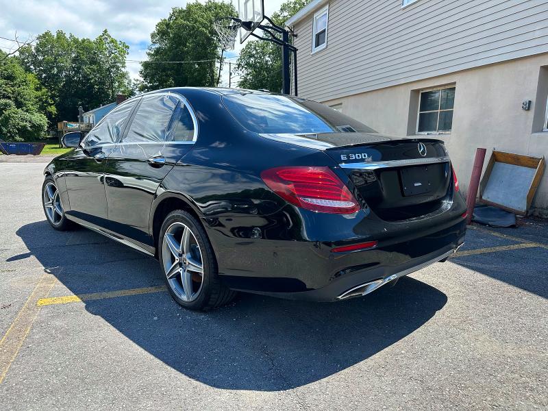 2019 Mercedes-benz E-klasse VIN WDDZF4KB5KA511475 COPART salvage auction — MINOR DENT/SCRATCHES, Va - Certificate Of Title, sold $13,700 on 2026-07-21 (photo 2)