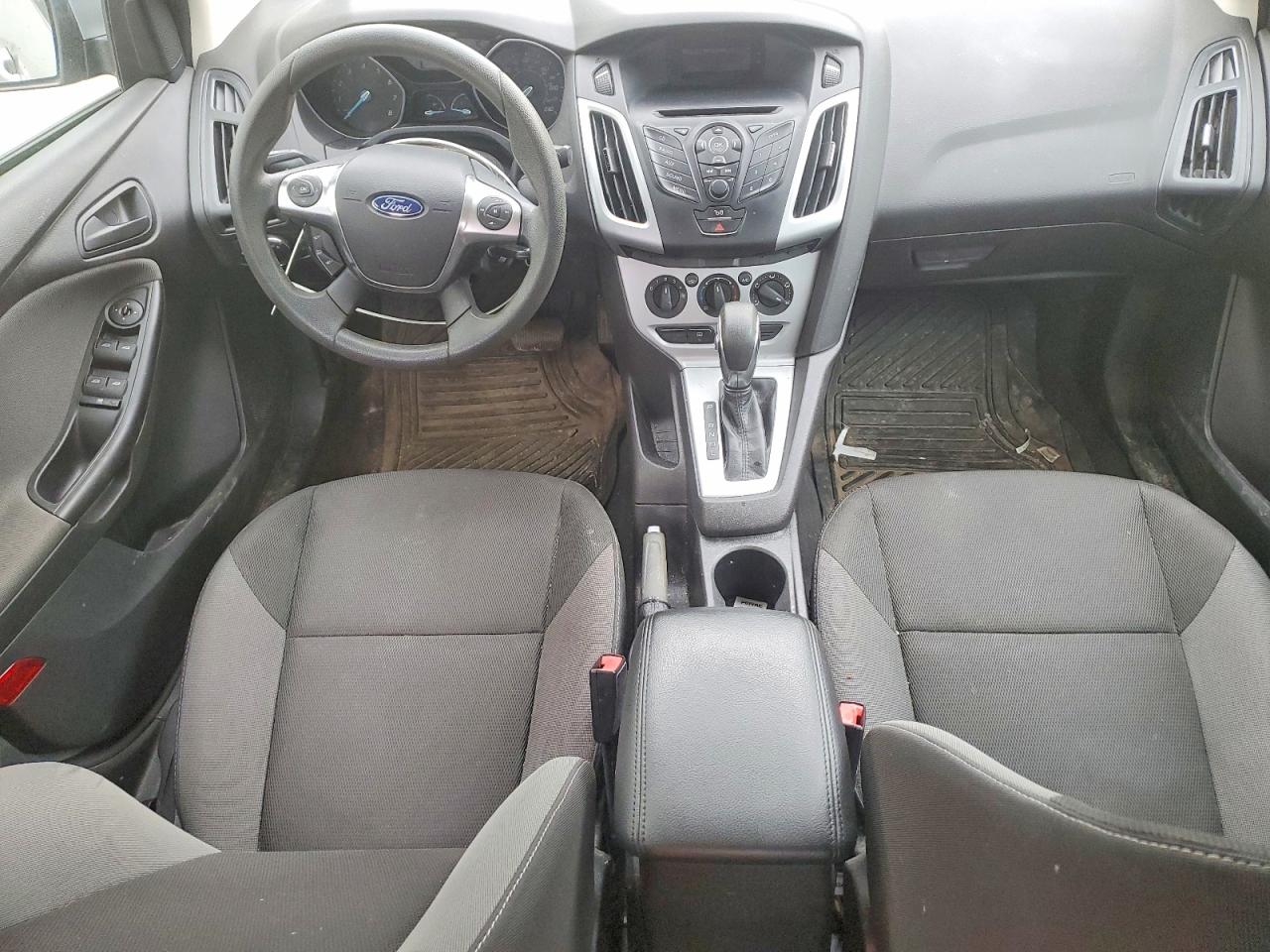 2012 Ford Focus VIN 1FAHP3F2XCL368476 COPART salvage auction — Rear End, St - Salvage Title, sold $325 on 2026-07-09 (photo 8)