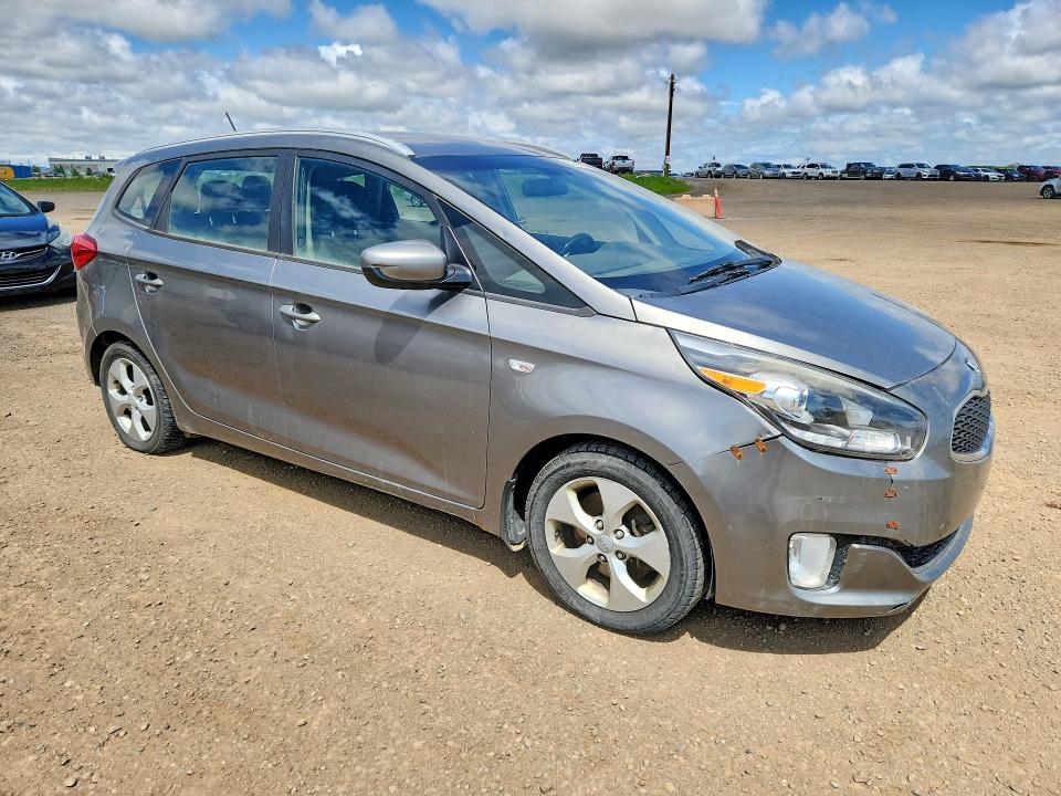 2014 Kia Rondo VIN KNAHT8A35E7048462 COPART salvage auction — HAIL, Ab - Bos - Active, sold $1,450 on 2026-07-03 (photo 4)