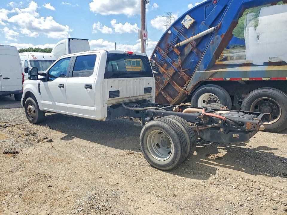 2018 Ford F-350 super duty VIN 1FD8W3GT7JEC82446 COPART salvage auction — MINOR DENT/SCRATCHES, La - Certificate Of Title, sold $8,500 on 2026-07-22 (photo 2)