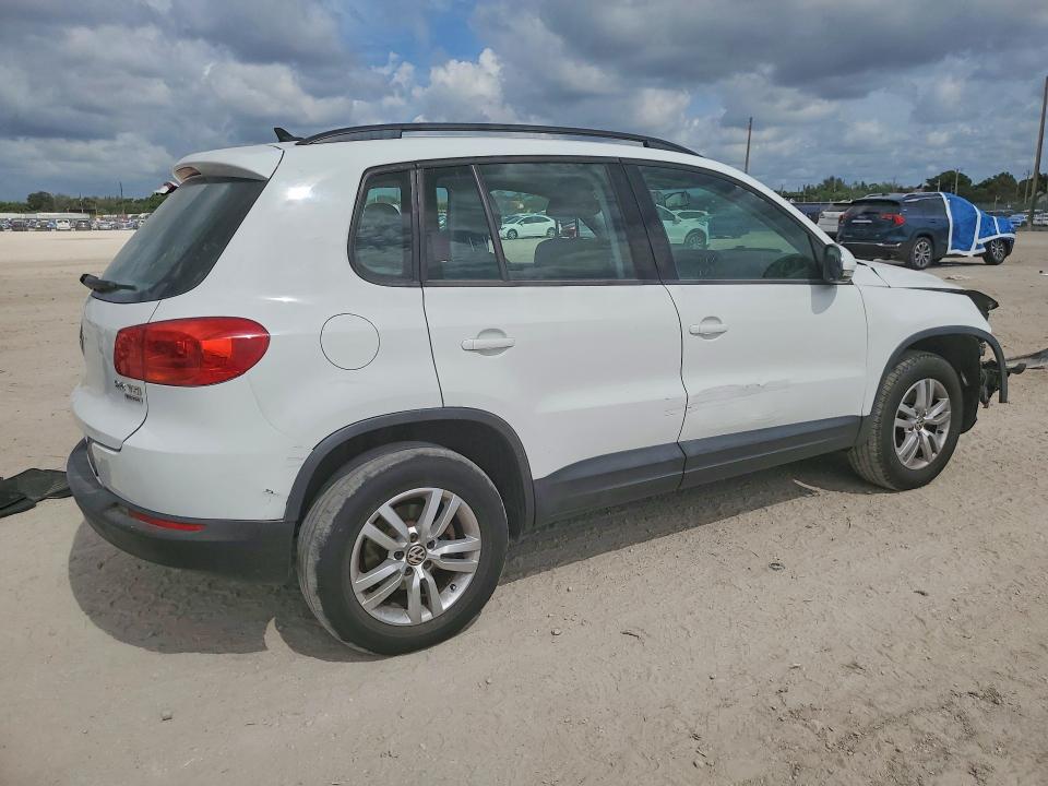 2015 Volkswagen VIN WVGBV7AX5FW509405 COPART salvage auction — FRONT END, Fl - Cert Of Title Slvg Rebuildable, sold $275 on 2026-08-18 (photo 3)