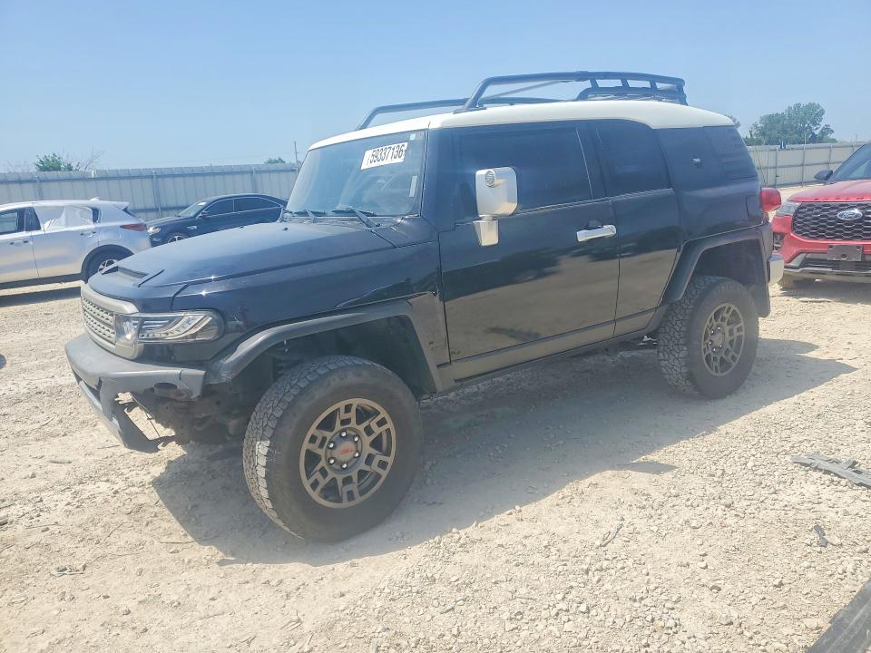 2007 Toyota Fj cruiser VIN JTEBU11FX70082508 COPART salvage auction — FRONT END, Mo - Salvage Certificate Of Title, sold $6,400 on 2026-07-07 (photo 1)