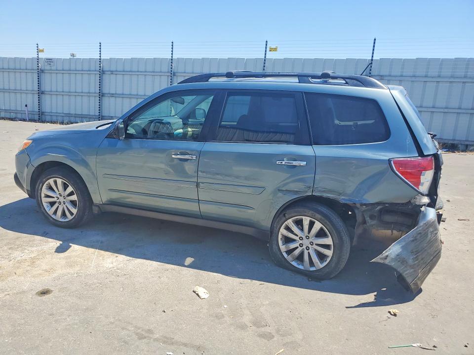 2012 Subaru Forester VIN JF2SHADC2CH443933 COPART salvage auction — REAR END, Ca - Salvage Certificate, sold $950 on 2026-07-02 (photo 2)