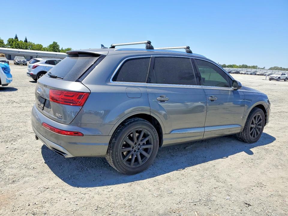 2017 Audi Q7 VIN WA1LAAF71HD047671 COPART salvage auction — FRONT END, Ca - Salvage Certificate, sold $4,700 on 2026-07-02 (photo 3)