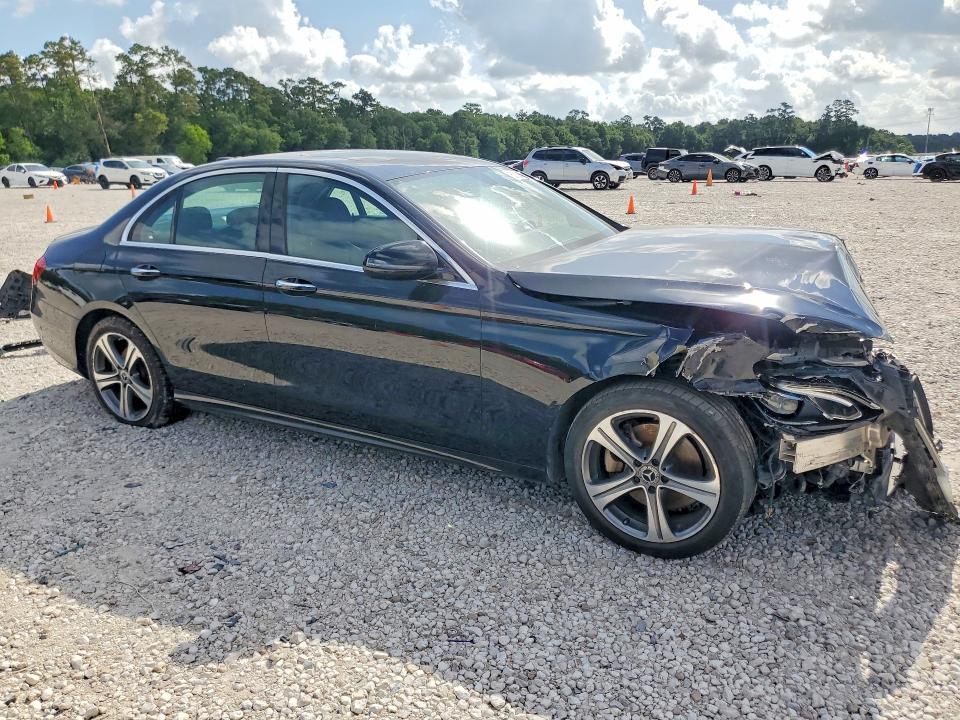 2018 Mercedes-benz E-klasse VIN WDDZF4JBXJA303818 COPART salvage auction — FRONT END, TX - SALVAGE VEHICLE TITLE, sold $4,150 on 2026-07-31 (photo 4)