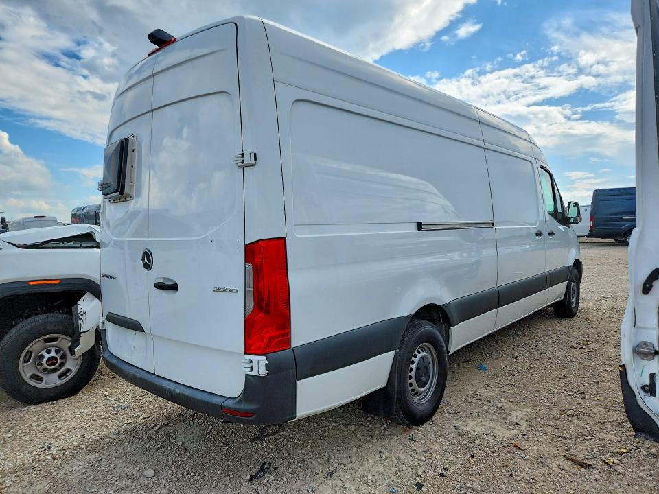 2023 Mercedes-benz Sprinter VIN W1Y40CHYXPT143121 COPART salvage auction — MINOR DENT/SCRATCHES, Ga - Certificate Of Title (P), sold $13,900 on 2026-07-30 (photo 3)