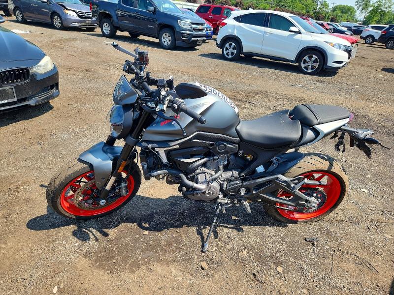 2023 Ducati Monster VIN ZDMMAMDT8PB008201 COPART salvage auction — SIDE, NJ - CERT OF TITLE-SALVAGE, sold $2,200 on 2026-08-06 (photo 3)