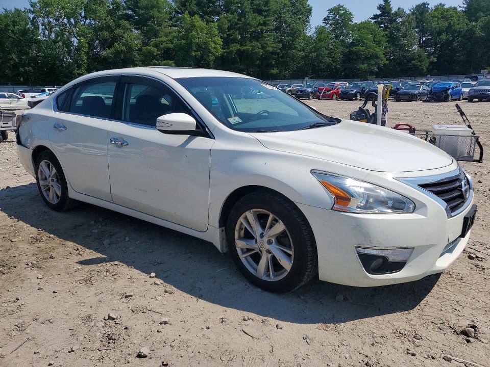2015 Nissan Altima VIN 1N4AL3AP8FC485588 COPART salvage auction — REAR END, Ma - Cert Of Title-Reconstrctd Coll, sold $1,550 on 2026-07-02 (photo 4)