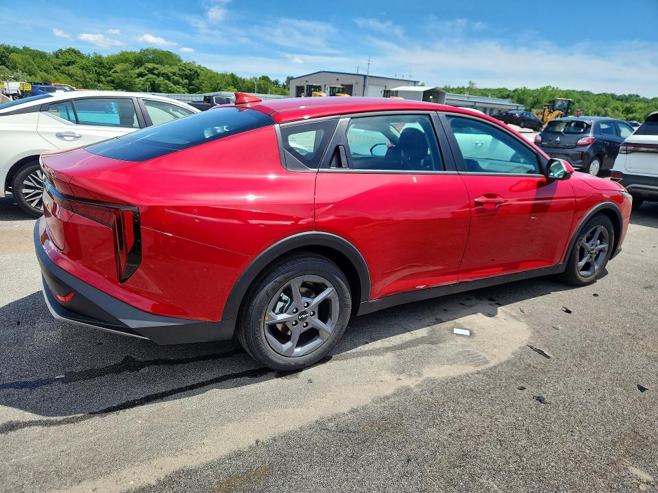 2026 Kia K4 VIN 3KPFT4DE4TE346966 COPART salvage auction — FRONT END, VA - CERT OF TITLE - SALVAGE, sold $8,000 on 2026-07-27 (photo 3)