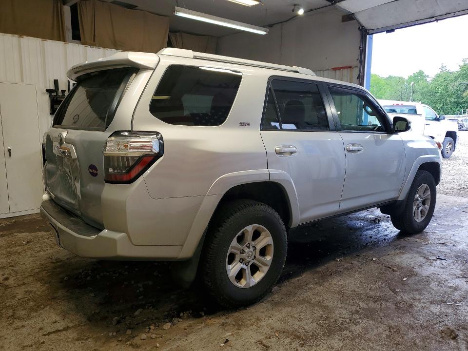 2015 Toyota 4runner VIN JTEBU5JR0F5221337 COPART salvage auction — REAR END, Me - Cert Of Title-Salvage Collisio, sold $5,100 on 2026-07-30 (photo 3)