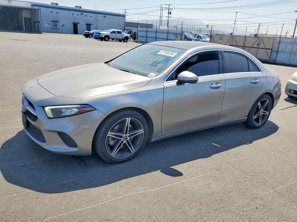 2019 Mercedes-benz VIN WDD3G4EB1KW016000 COPART salvage auction — MINOR DENT/SCRATCHES, Ca - Dis/Dlr/Exp Only Clean Title (P), sold $3,850 on 2026-07-27 (photo 1)