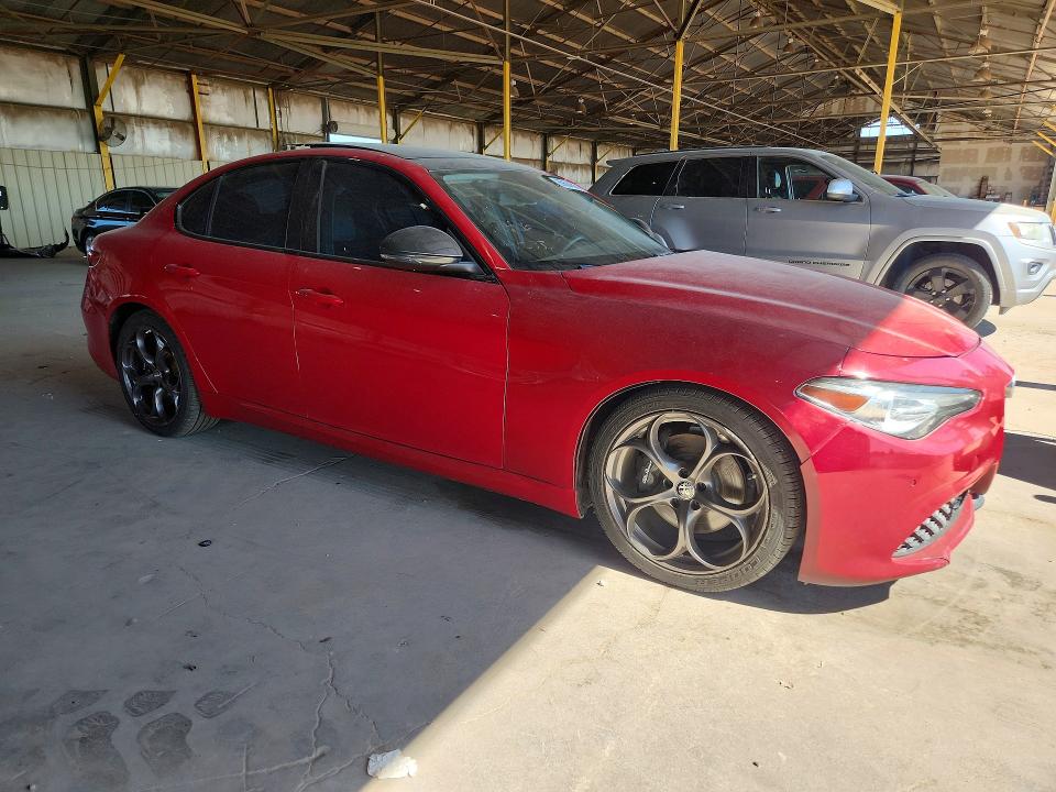 2018 Alfa romeo Giulia VIN ZARFAECN8J7595755 COPART salvage auction — MINOR DENT/SCRATCHES, NJ - CERT OF TITLE-SALVAGE, sold $1,400 on 2026-08-03 (photo 4)
