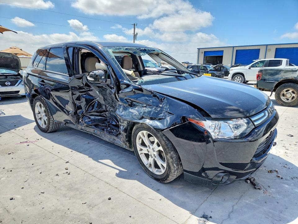 2014 Mitsubishi VIN JA4AD3A32EZ018242 COPART salvage auction — SIDE, Tx - Salvage Vehicle Title, sold $1,350 on 2026-07-07 (photo 4)