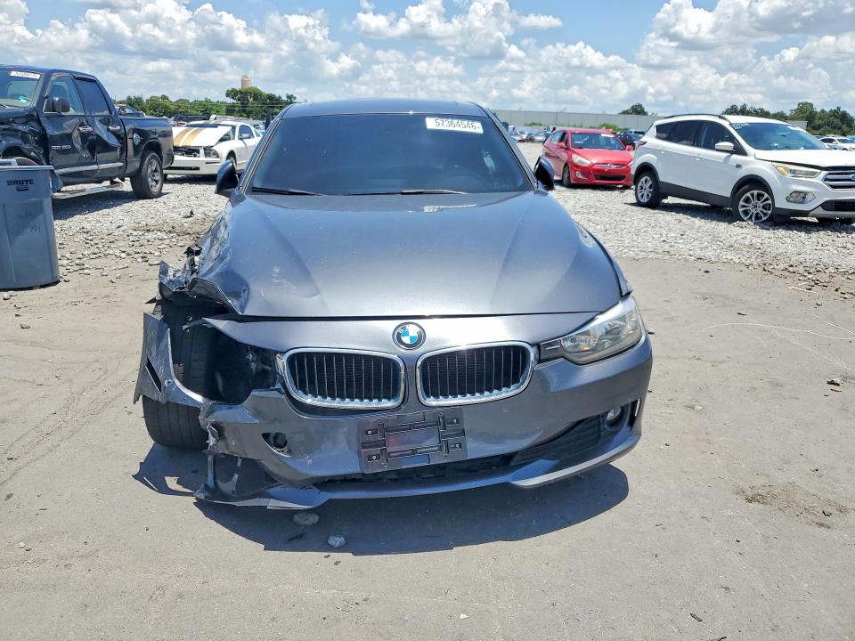 2014 BMW 3er VIN WBA3C3C55EF986236 COPART salvage auction — FRONT END, Fl - Cert Of Title Slvg Rebuildable, sold $350 on 2026-07-15 (photo 5)