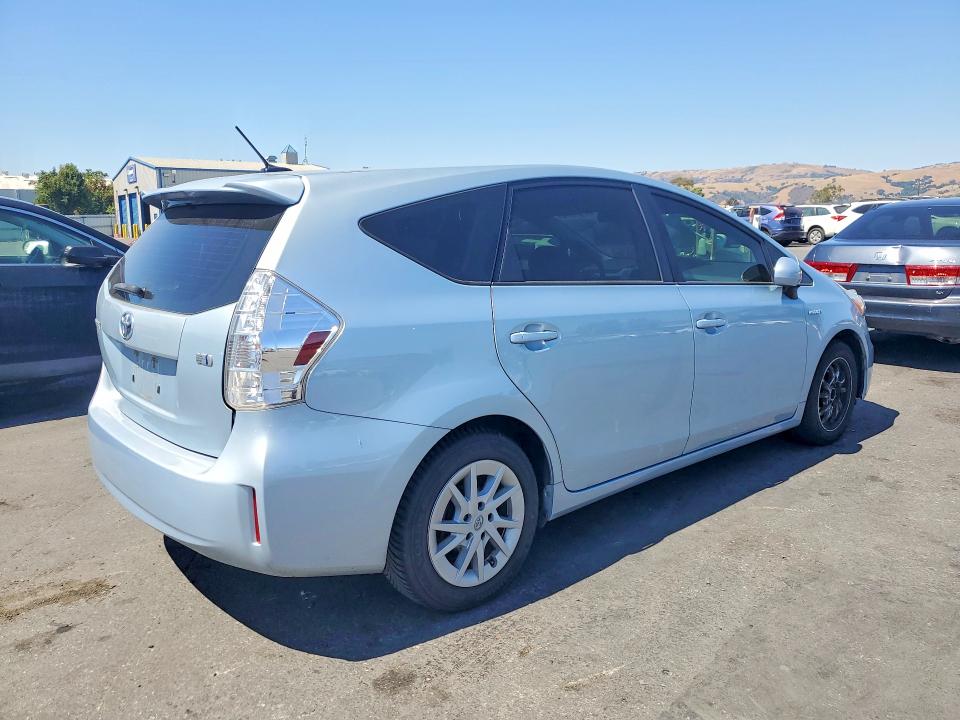 2014 Toyota Prius VIN JTDZN3EU8E3304544 COPART salvage auction — SIDE, Sc - Salvage Title, sold $3,800 on 2026-07-14 (photo 3)