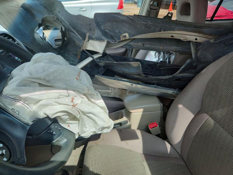 2004 Toyota Rav 4 VIN JTEHD20V040010902 COPART salvage auction — FRONT END, Co - Salvage Title, sold $475 on 2026-07-20 (photo 8)