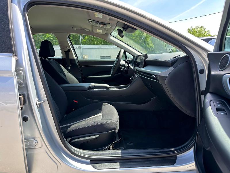 2025 Hyundai Sonata VIN KMHL64JAXSA454842 COPART salvage auction — MINOR DENT/SCRATCHES, Fl - Cert Of Title Slvg Rebuildable, sold $13,000 on 2026-07-15 (photo 6)