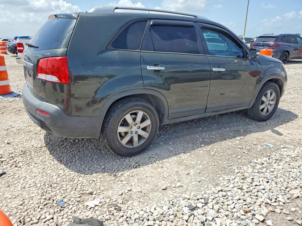 2011 Kia Sorento VIN 5XYKT4A25BG158385 COPART salvage auction — SIDE, Tx - Salvage Vehicle Title, sold $1,750 on 2026-07-30 (photo 3)
