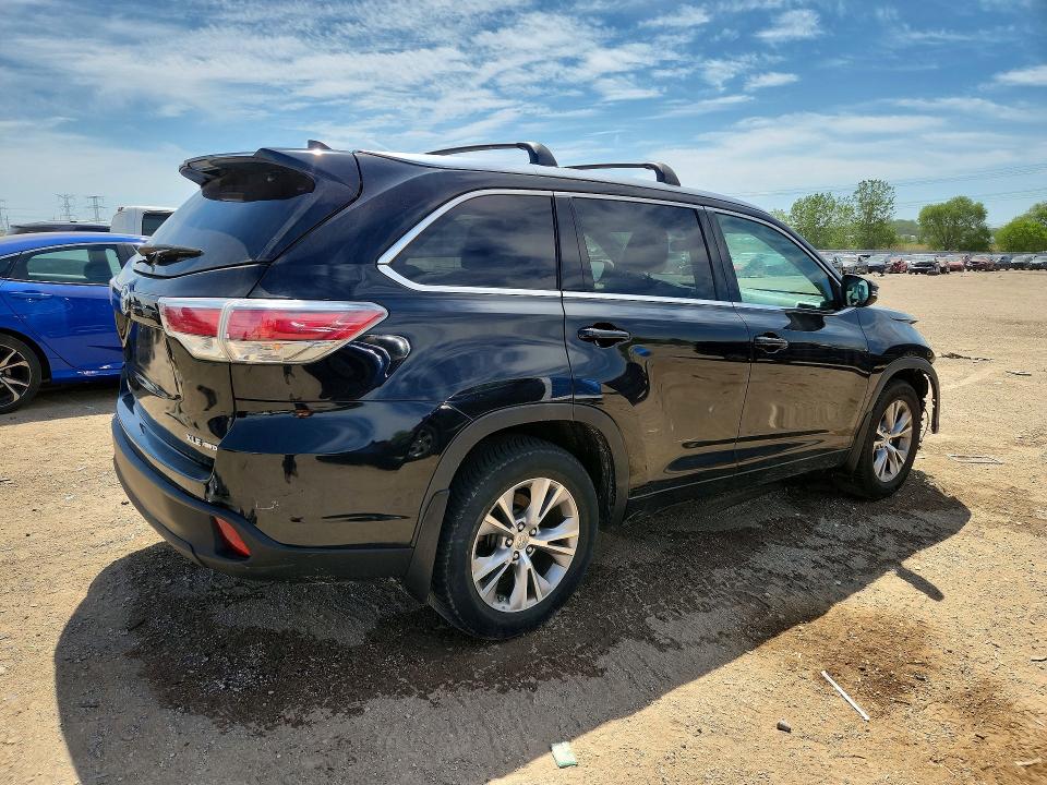2015 Toyota Highlander VIN 5TDJKRFH0FS108897 COPART salvage auction — FRONT END, Il - Salvage Certificate, sold $350 on 2026-07-21 (photo 3)