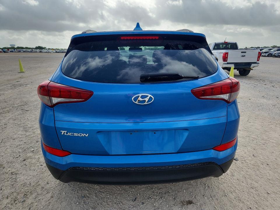2017 Hyundai Tucson VIN KM8J33A41HU413267 COPART salvage auction — FRONT END, Tx - Salvage Vehicle Title, sold $125 on 2026-07-23 (photo 6)
