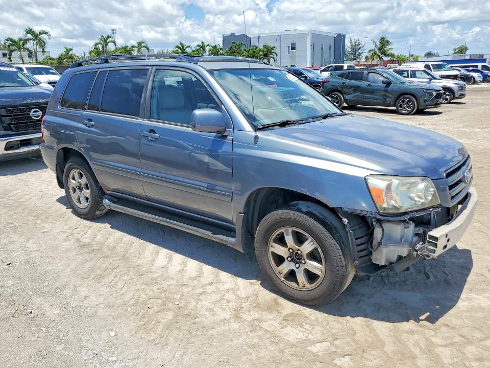 2006 Toyota Highlander VIN JTEGD21A560150910 COPART salvage auction — FRONT END, FL - CERT OF TITLE SLVG REBUILDABLE, sold $725 on 2026-07-24 (photo 4)