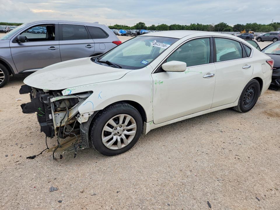2015 Nissan Altima VIN 1N4AL3AP4FN372211 COPART salvage auction — FRONT END, Tx - Salvage Vehicle Title, sold $825 on 2026-07-09 (photo 1)