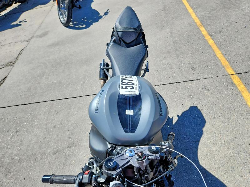 2025 Kawasaki Ninja VIN JKBZXJJ18SA017390 COPART salvage auction — FRONT END, Co - Salvage Title, sold $3,900 on 2026-07-22 (photo 5)