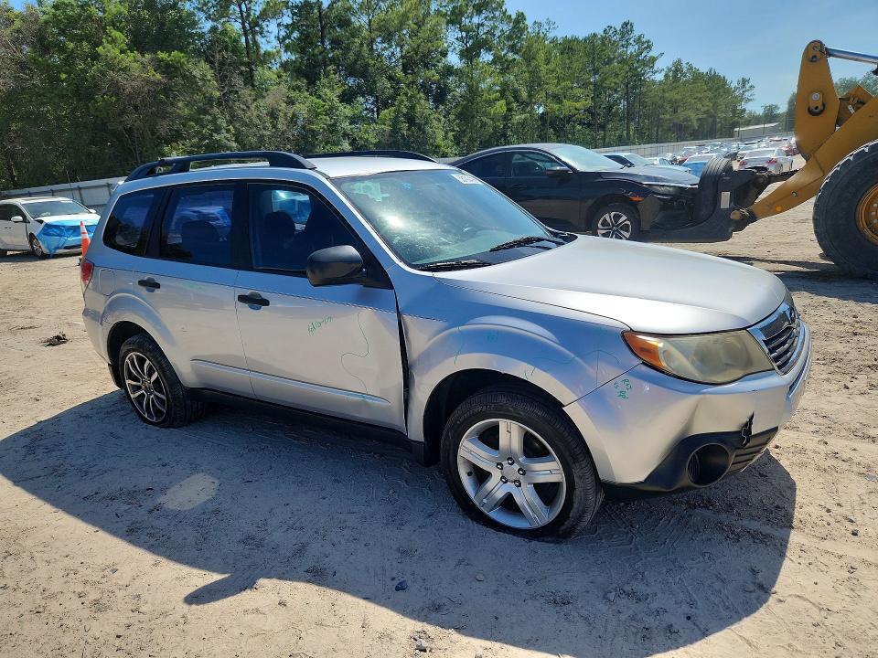2010 Subaru Forester VIN JF2SH6BC2AH792538 COPART salvage auction — FRONT END, Fl - Cert Of Title Slvg Rebuildable, sold $350 on 2026-07-10 (photo 4)