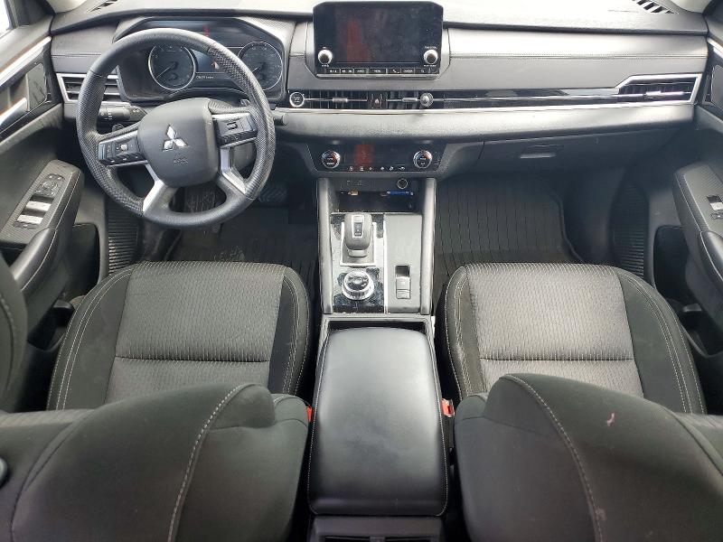 2024 Mitsubishi Outlander VIN JA4J3UA89RZ077976 COPART salvage auction — MINOR DENT/SCRATCHES, SC - CERTIFICATE OF TITLE, sold $16,500 on 2026-07-29 (photo 8)