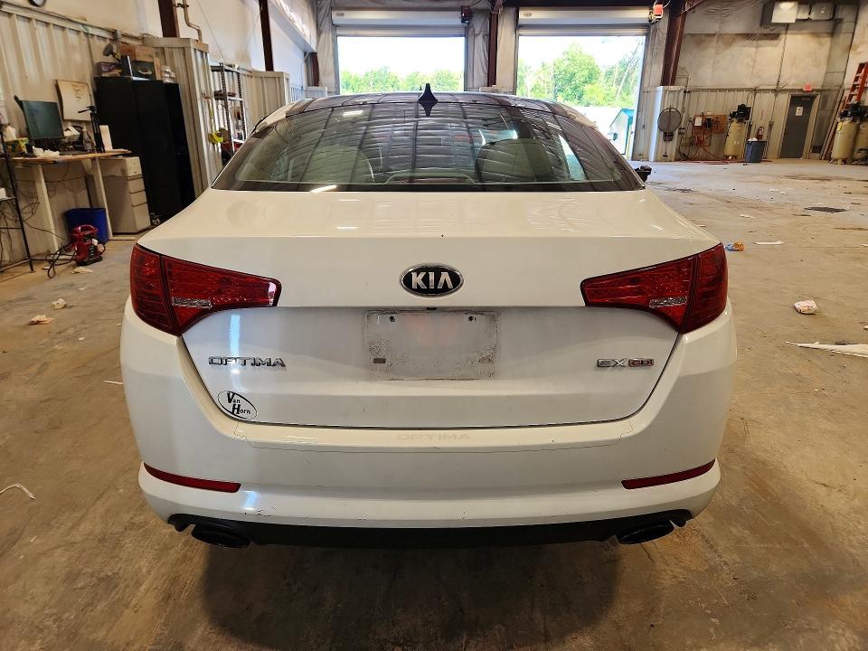 2013 Kia VIN 5XXGN4A75DG127365 COPART salvage auction — SIDE, WI - JUNKED VEHICLE BILL OF SALE, sold $675 on 2026-07-22 (photo 6)