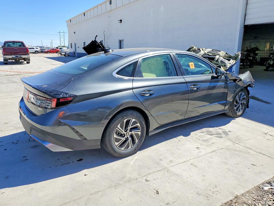 2026 Hyundai Sonata hybrid VIN KMHL24JJ4TA165646 COPART salvage auction — FRONT END, UT - CERTIFICATE OF TITLE, sold $3,050 on 2026-07-27 (photo 3)