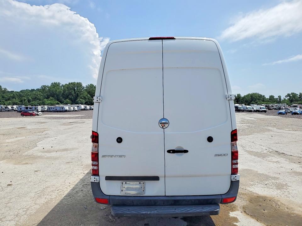 2017 Freightliner Sprinter 2500 VIN WDYPE8CD5HP520568 COPART salvage auction — SIDE, MO - SALVAGE CERTIFICATE OF TITLE, sold $4,300 on 2026-07-22 (photo 6)