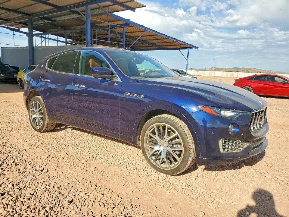 2021 Maserati VIN ZN661XUA7MX363118 COPART salvage auction — MINOR DENT/SCRATCHES, Az - Cert Of Title - Salvage, sold $12,500 on 2026-08-25 (photo 4)