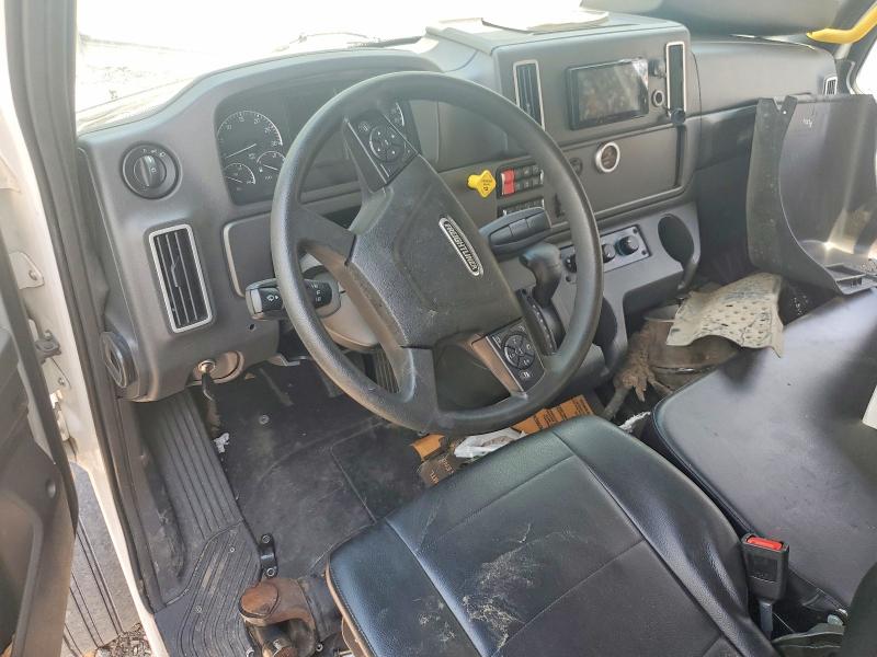 2025 Freightliner M2 106 VIN 3ALACWFC1SDVS0352 COPART salvage auction — FRONT END, GA - CERT OF TITLE-SALVAGE, sold $8,900 on 2026-08-05 (photo 8)
