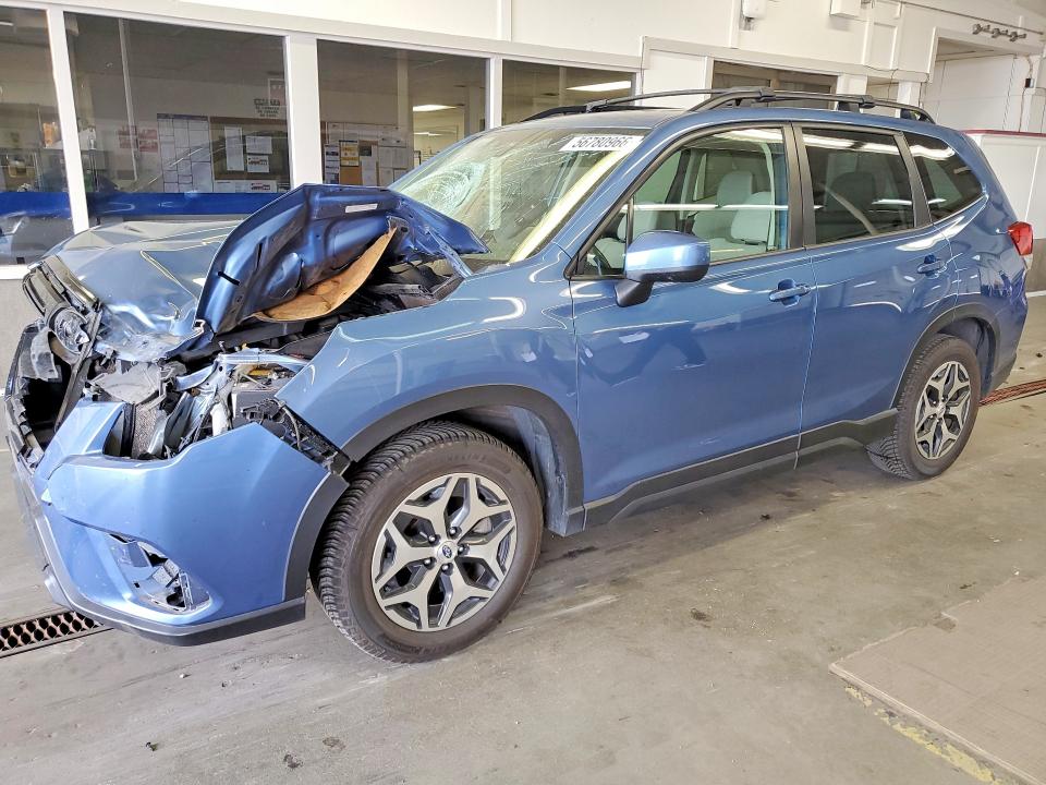 2022 Subaru Forester VIN JF2SKAEC3NH412726 COPART salvage auction — FRONT END, WA - BILL OF SALE, sold $5,600 on 2026-07-31 (photo 1)